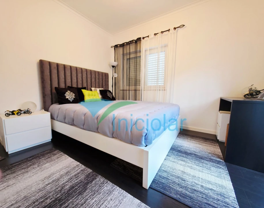 Moradia T3 para Venda em Telões Foto 32