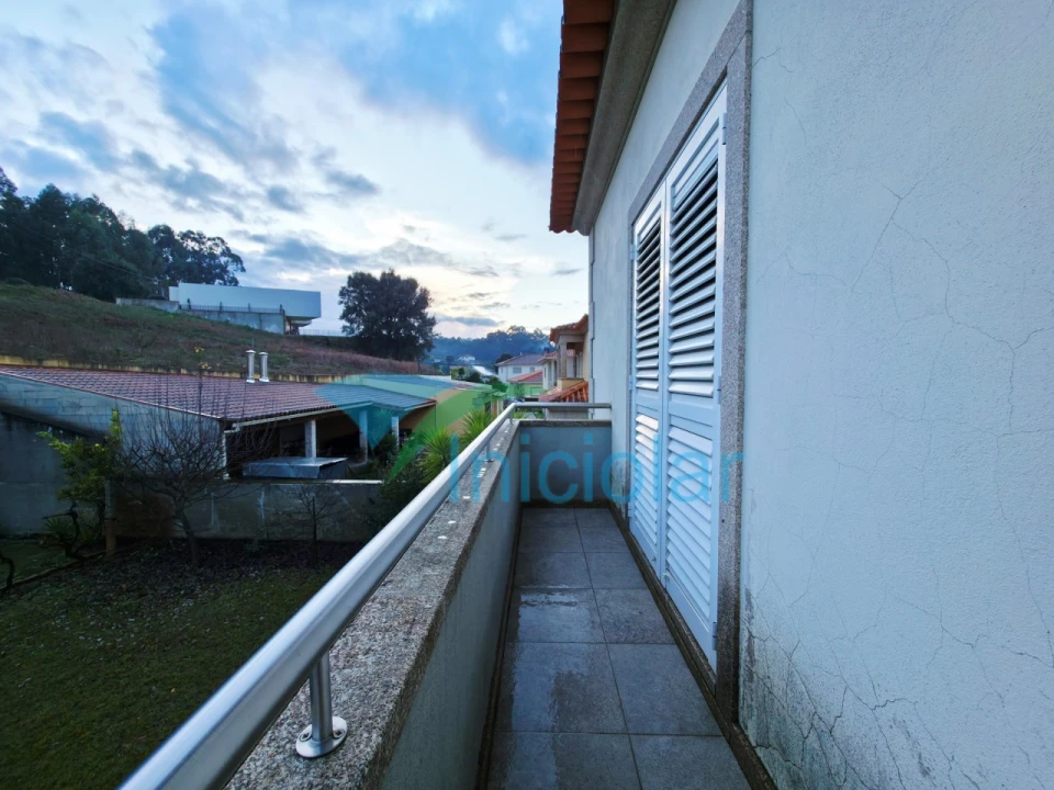 Moradia T3 para Venda em Telões Foto 35