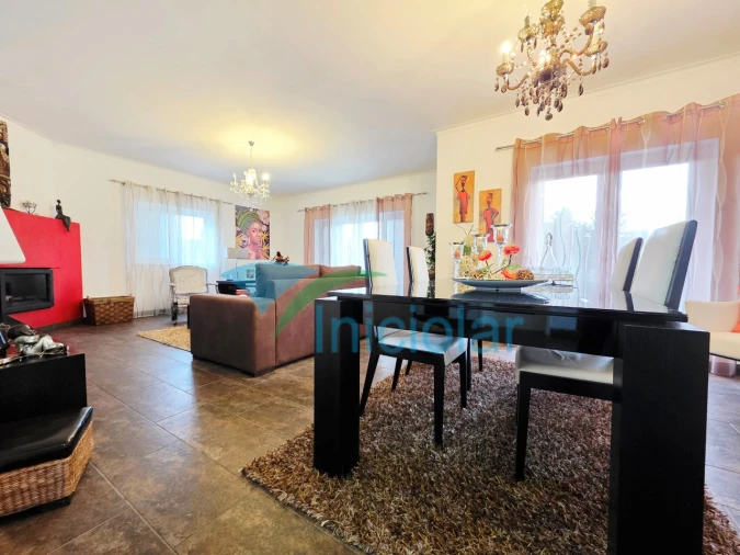 Moradia T3 para Venda em Telões Foto 11