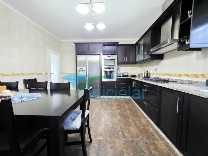 Moradia T3 para Venda em Telões Foto 17