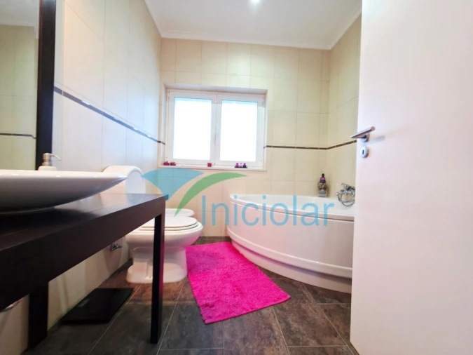 Moradia T3 para Venda em Telões Foto 30