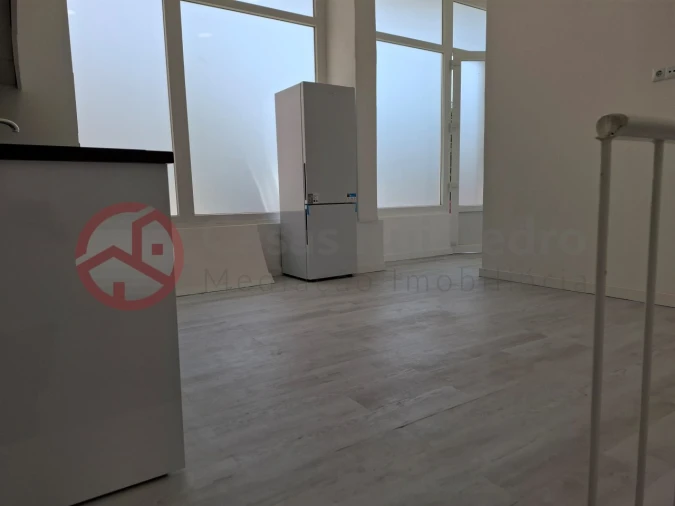 Apartamento T3 para Venda em Laranjeiro e Feijó Foto 11