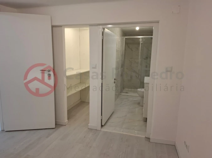Apartamento T3 para Venda em Laranjeiro e Feijó Foto 19