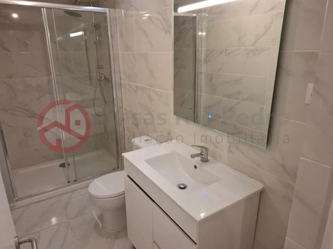 Apartamento T3 para Venda em Laranjeiro e Feijó Foto 20