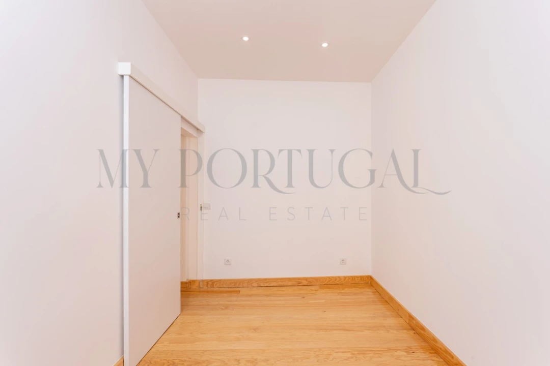 Apartamento T2 para Arrendamento em São Vicente Foto 19