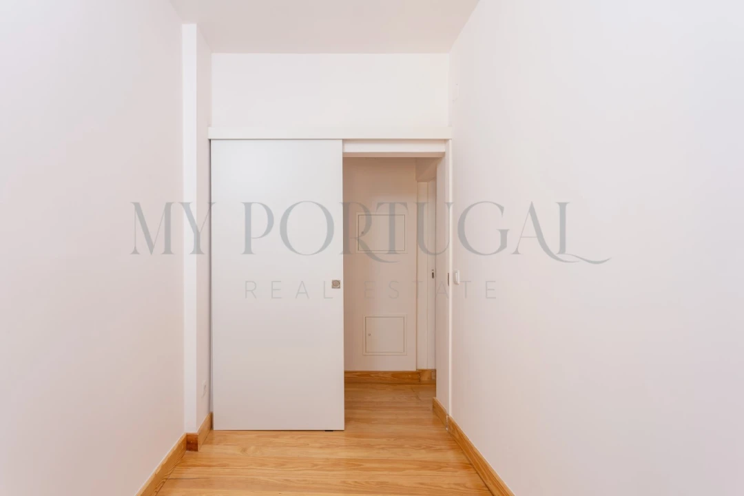 Apartamento T2 para Arrendamento em São Vicente Foto 22