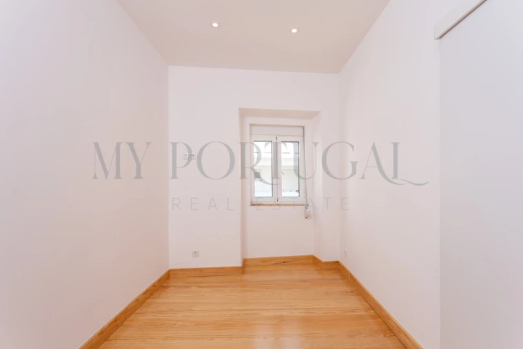 Apartamento T2 para Arrendamento em São Vicente Foto 18