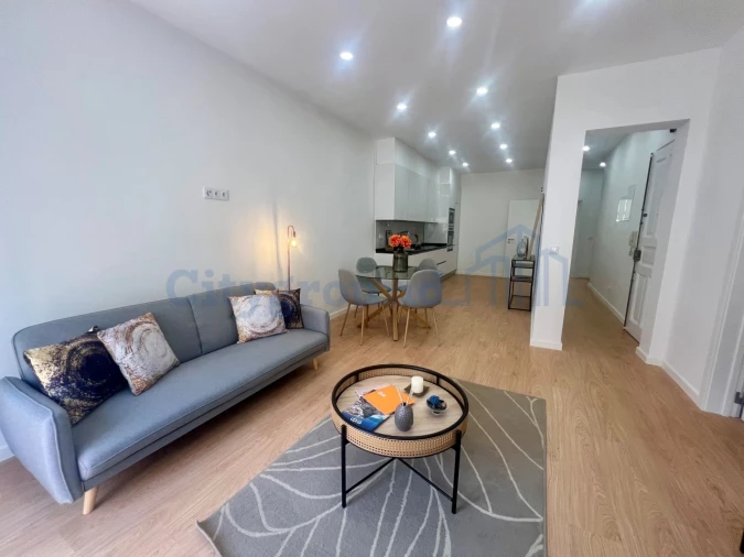 Apartamento T3 para Venda em Benfica Foto 2