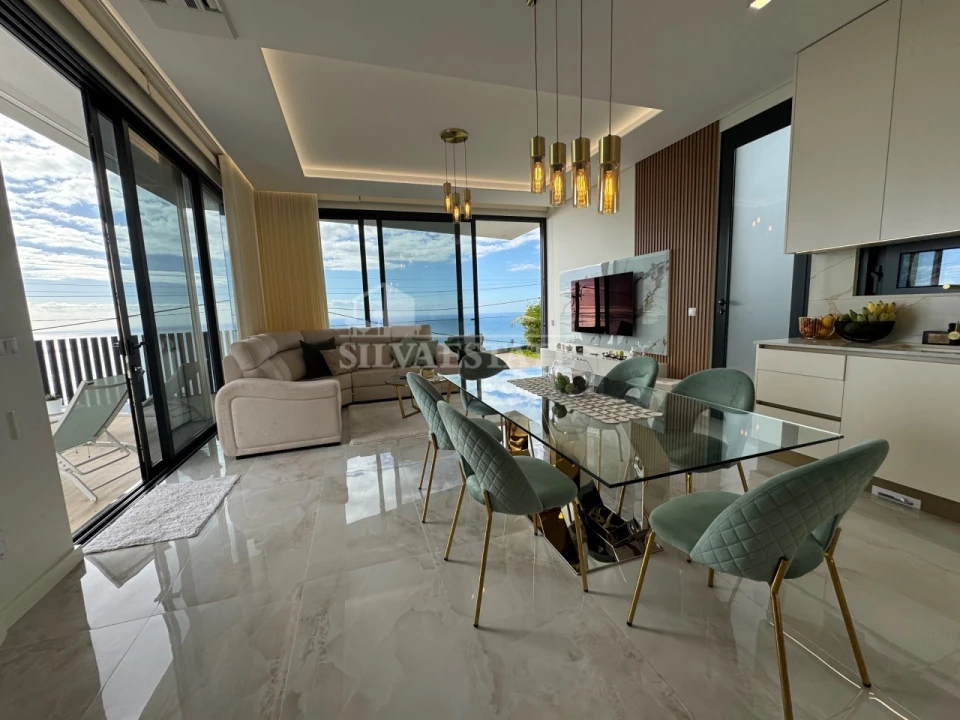 Moradia T3 para Venda em Arco da Calheta Foto 5