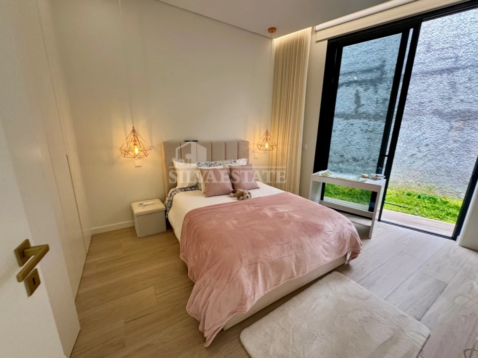 Moradia T3 para Venda em Arco da Calheta Foto 13