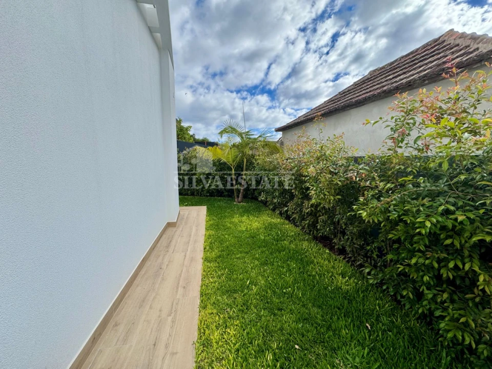 Moradia T3 para Venda em Arco da Calheta Foto 26