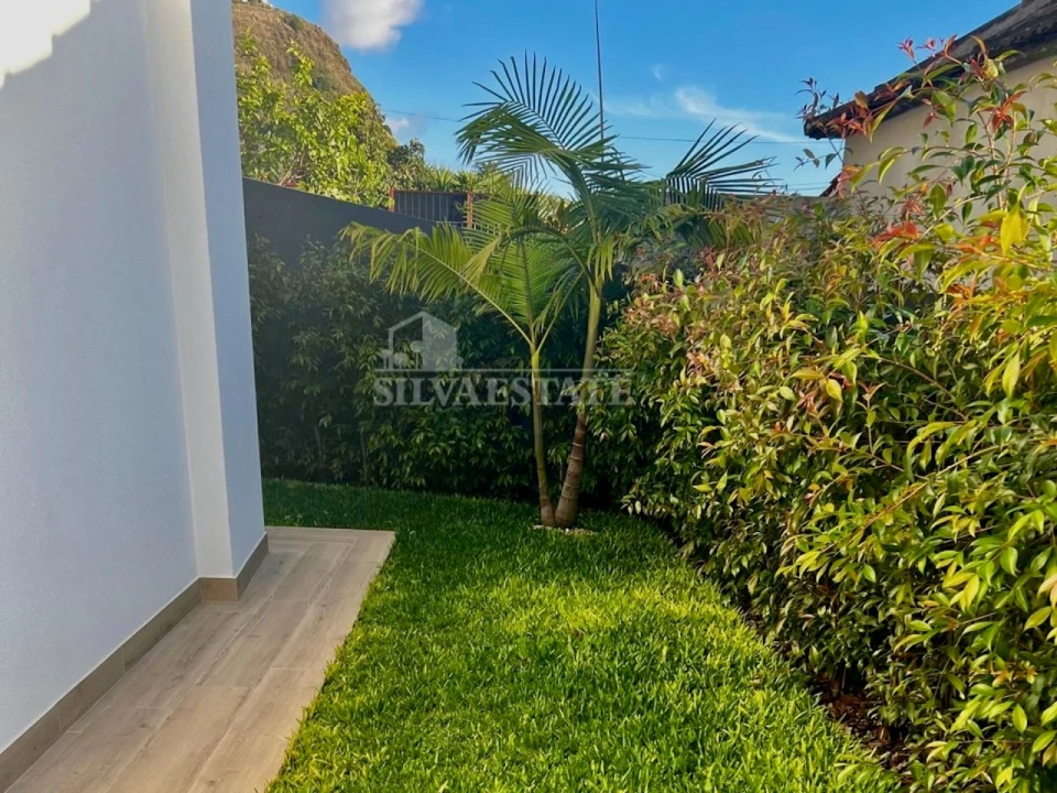 Moradia T3 para Venda em Arco da Calheta Foto 32