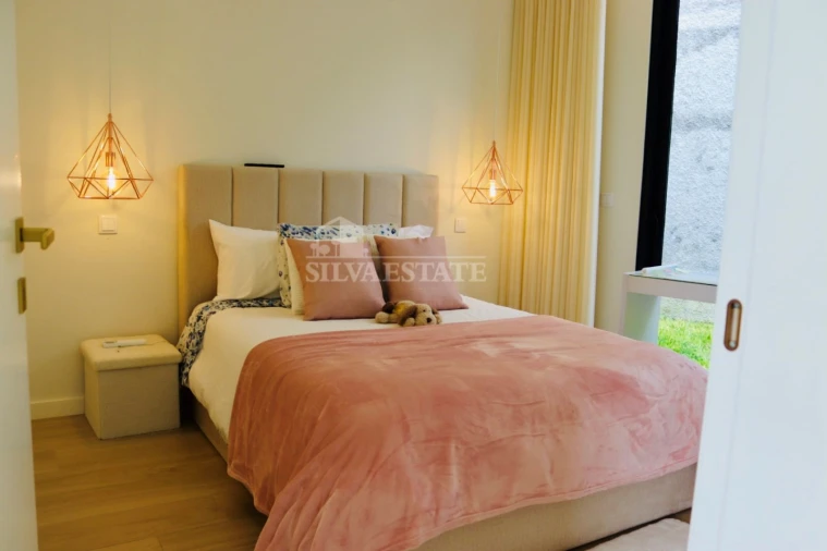 Moradia T3 para Venda em Arco da Calheta Foto 14