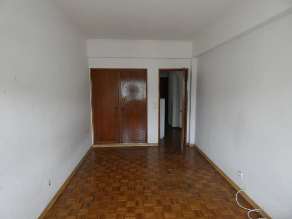 Apartamento T3 para Venda em Mina de Água Foto 13
