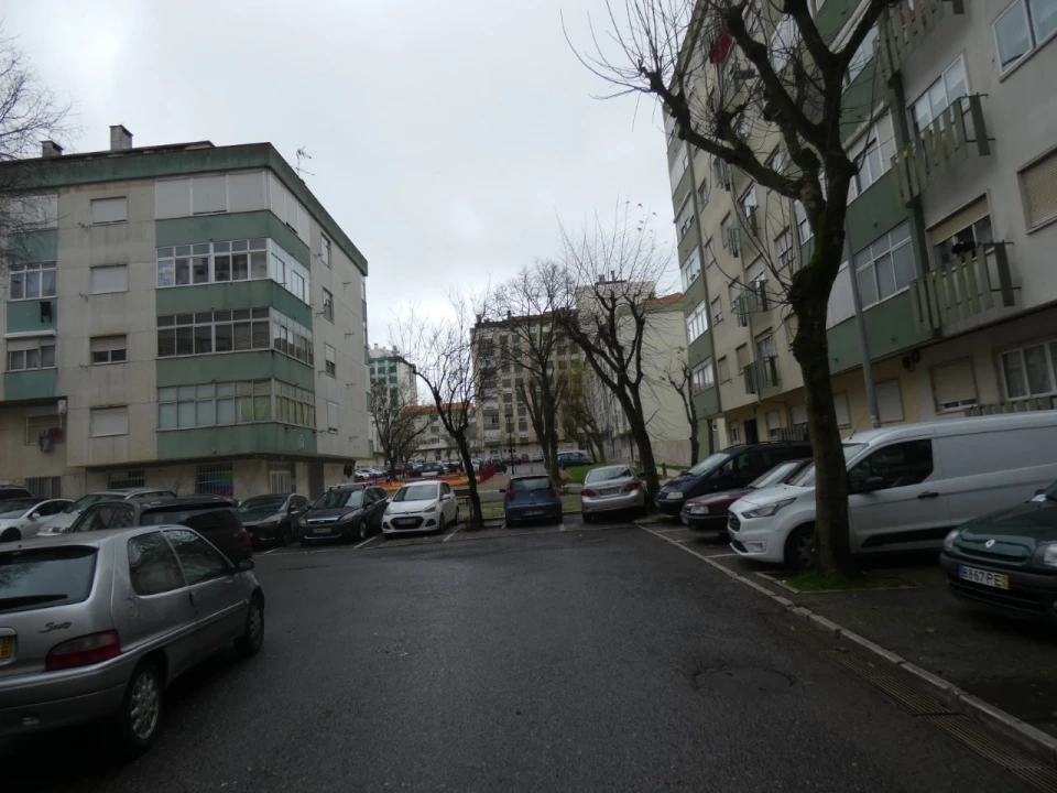 Apartamento T3 para Venda em Mina de Água Foto 31