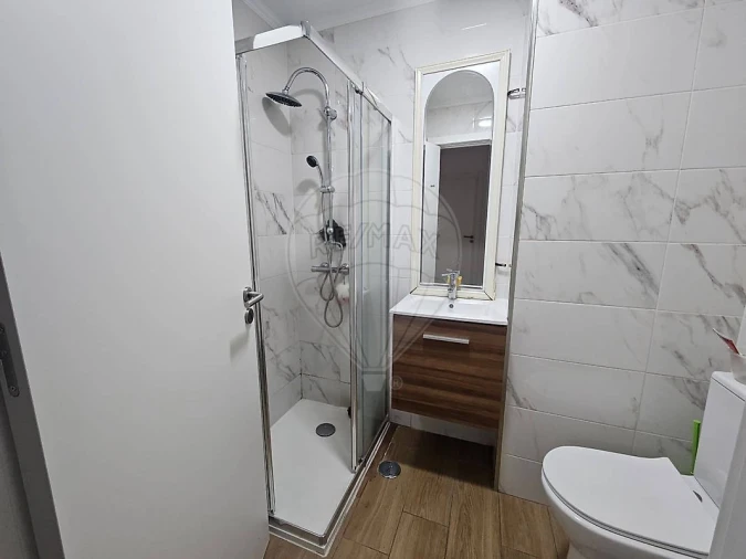 Apartamento T2 para Venda em Baixa da Banheira e Vale da Amoreira Foto 5