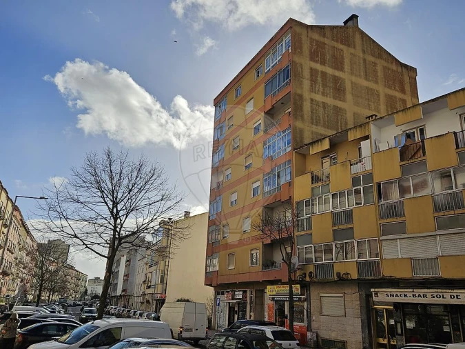 Apartamento T2 para Venda em Queluz e Belas Foto 5