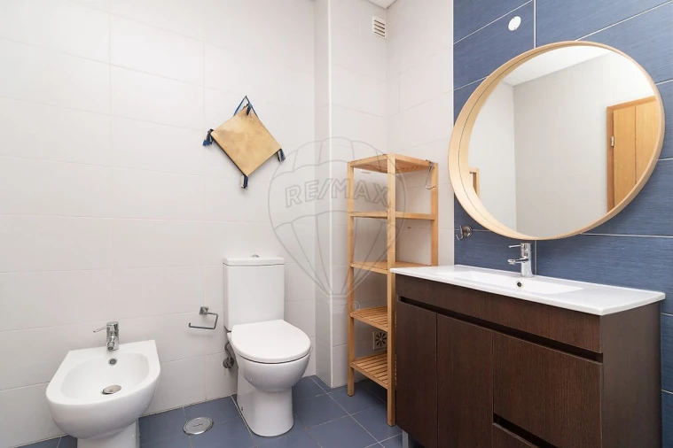 Apartamento T2 para Arrendamento em Ramada e Caneças Foto 12