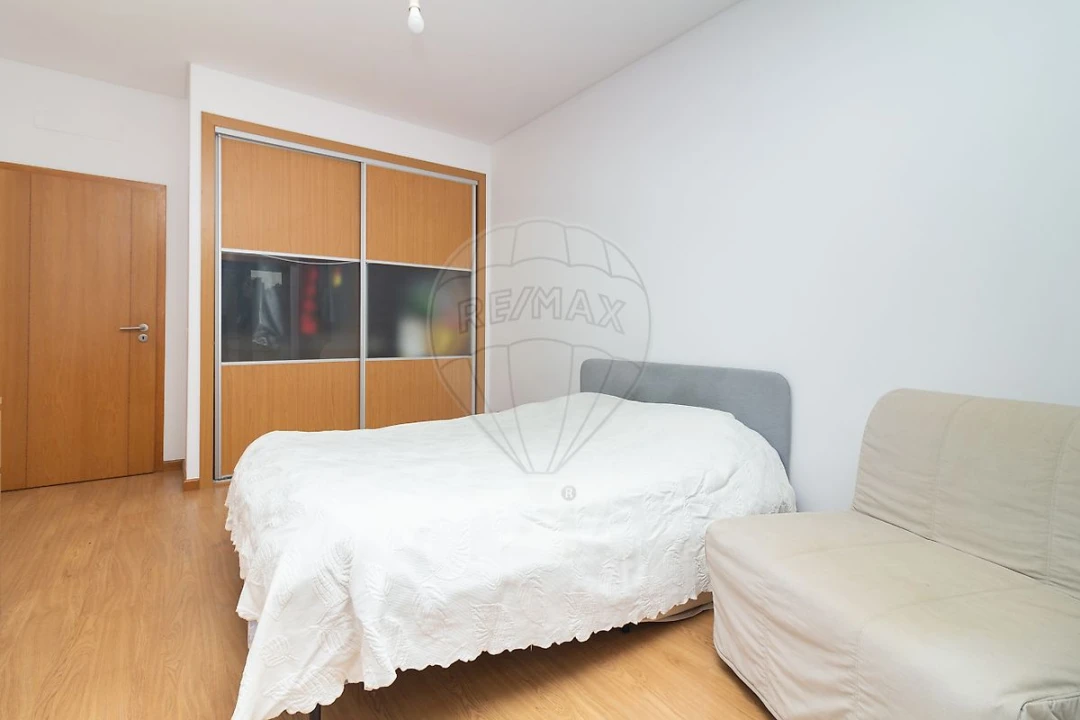 Apartamento T2 para Arrendamento em Ramada e Caneças Foto 10