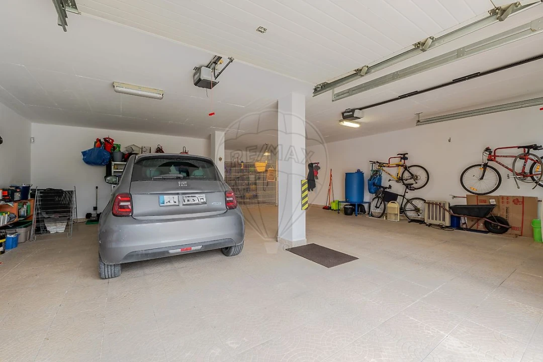 Moradia T4 para Venda em Quinta do Anjo Foto 42