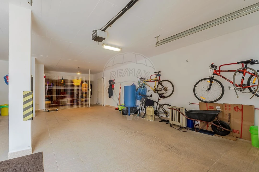 Moradia T4 para Venda em Quinta do Anjo Foto 46