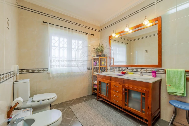 Moradia T4 para Venda em Quinta do Anjo Foto 18