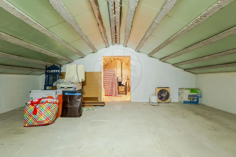 Moradia T4 para Venda em Quinta do Anjo Foto 48