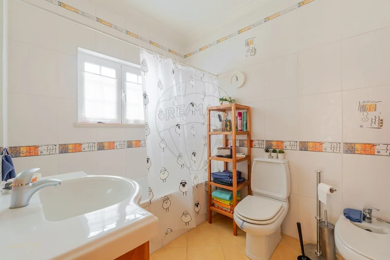 Moradia T4 para Venda em Quinta do Anjo Foto 23