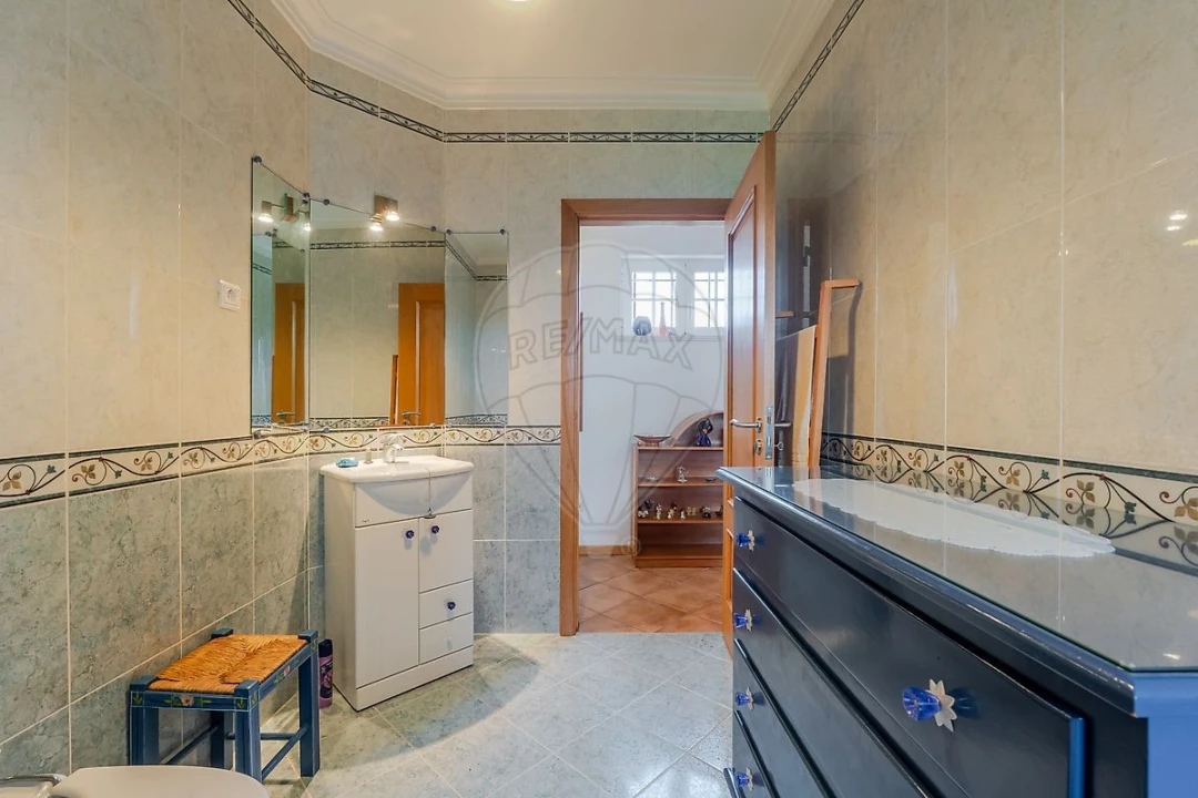 Moradia T4 para Venda em Quinta do Anjo Foto 30