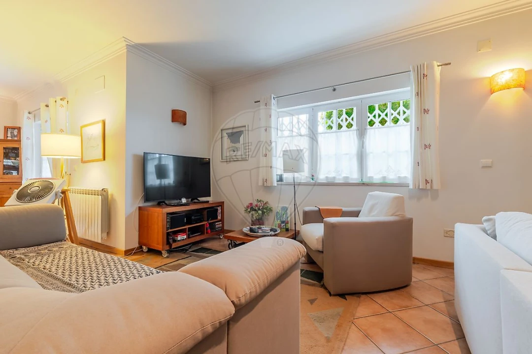 Moradia T4 para Venda em Quinta do Anjo Foto 8