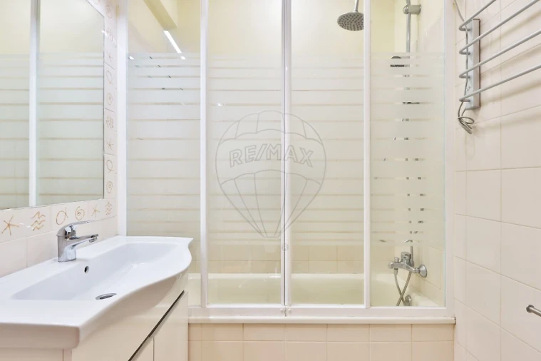 Apartamento T2 para Venda em Porto Salvo Foto 16