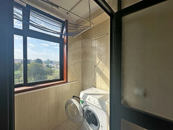 Apartamento T2 para Venda em Mafamude e Vilar do Paraíso Foto 8