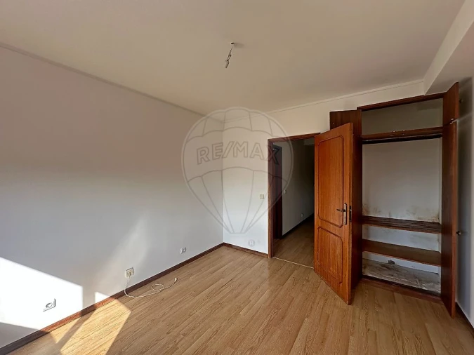 Apartamento T2 para Venda em Mafamude e Vilar do Paraíso Foto 11