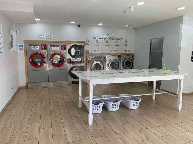 Negócio para Venda em Fânzeres e São Pedro da Cova Foto 9