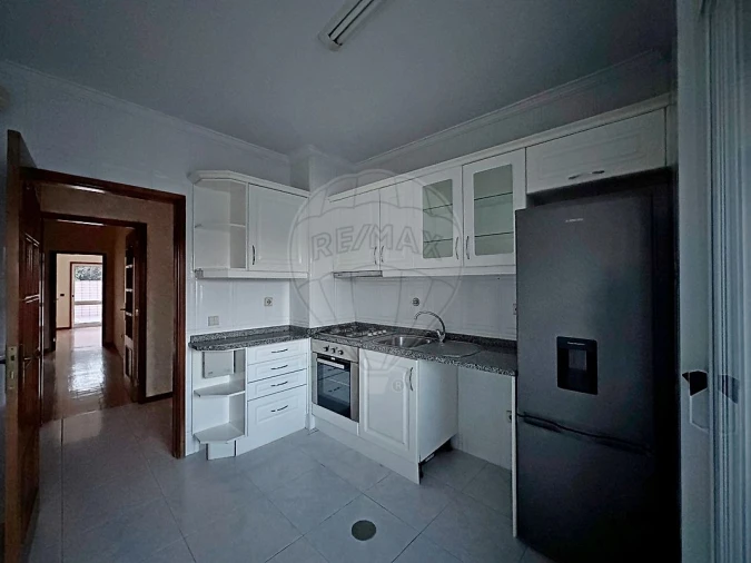 Apartamento T2 para Venda em Canidelo Foto 3