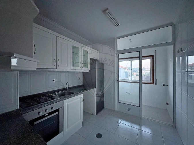 Apartamento T2 para Venda em Canidelo Foto 2