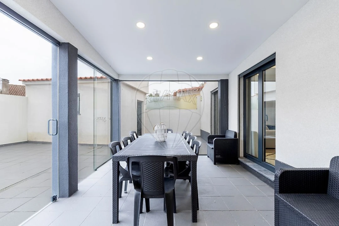 Moradia T2 para Venda em Silveira Foto 30