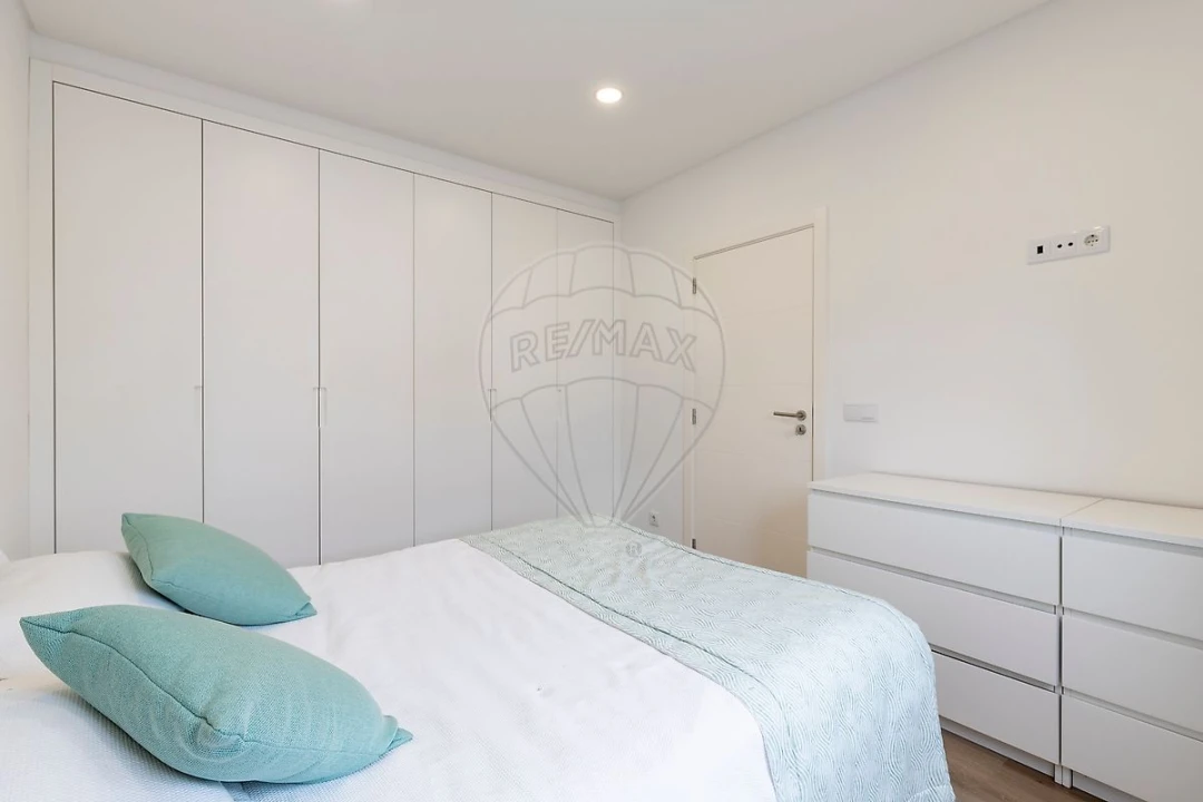 Moradia T2 para Venda em Silveira Foto 20