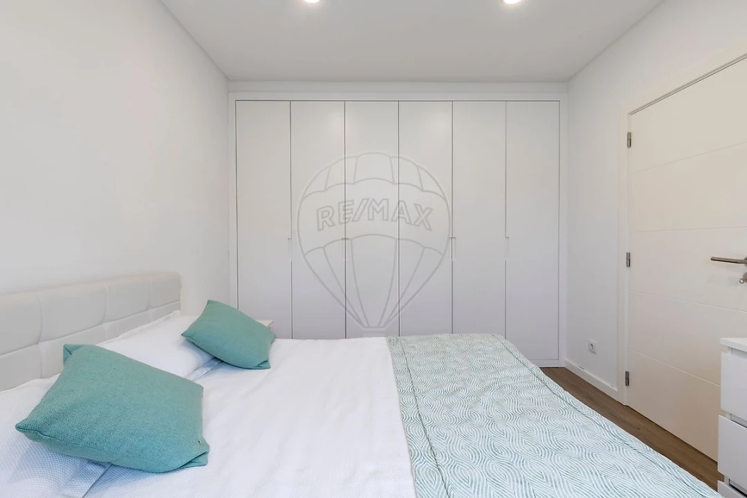 Moradia T2 para Venda em Silveira Foto 19