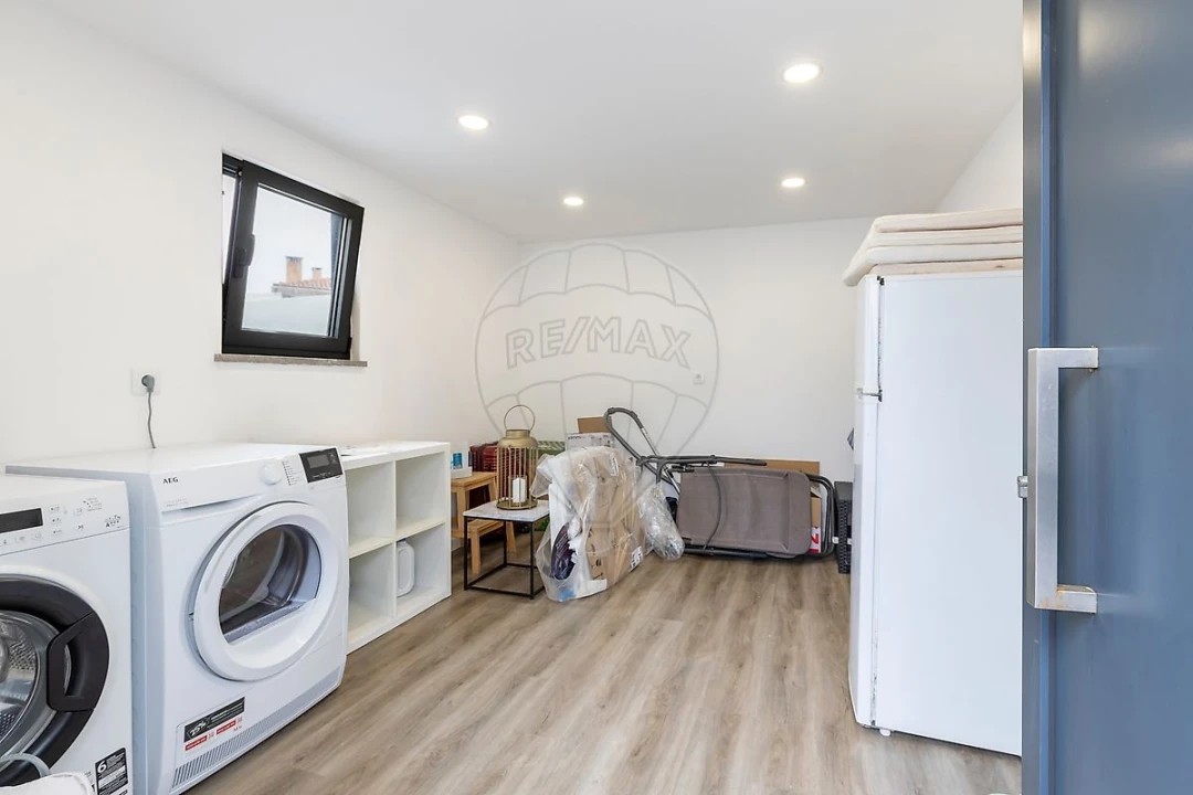 Moradia T2 para Venda em Silveira Foto 31