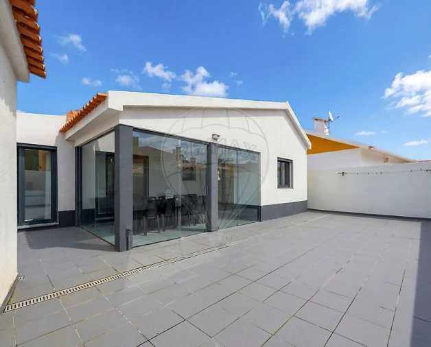 Moradia T2 para Venda em Silveira Foto 2