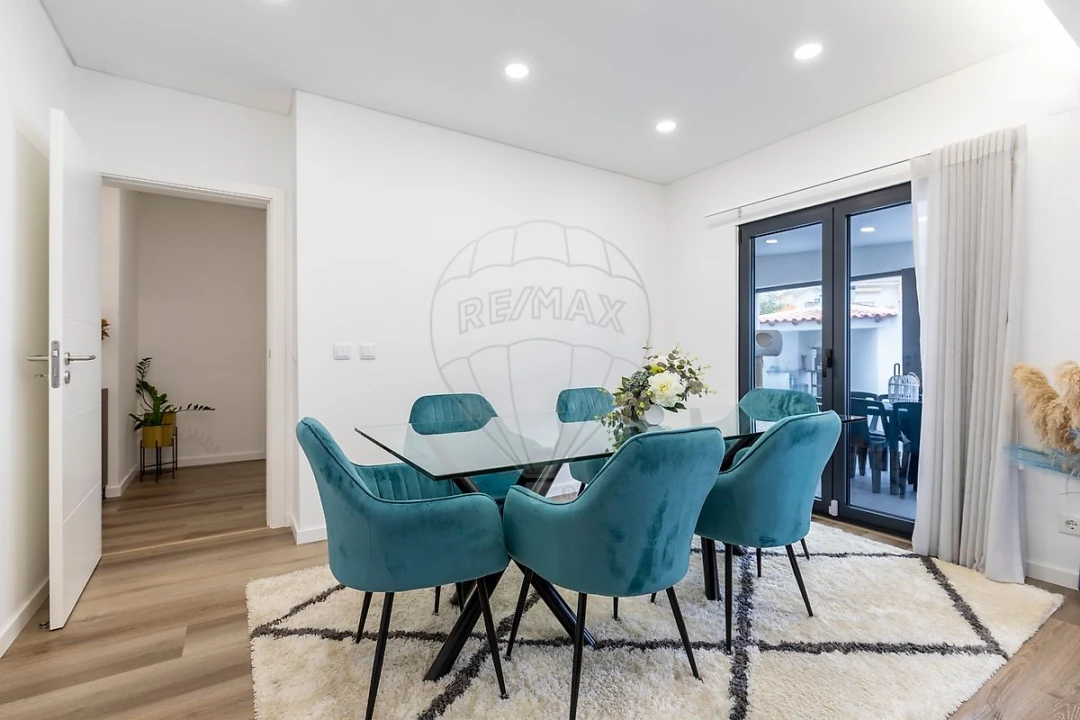 Moradia T2 para Venda em Silveira Foto 6