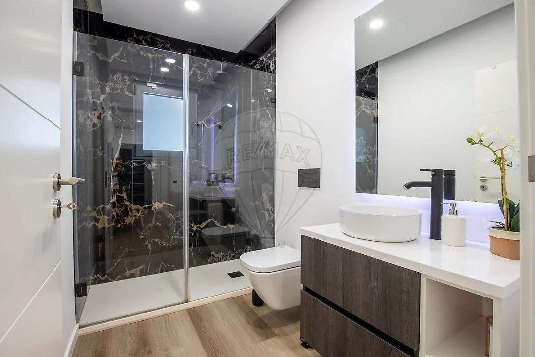 Moradia T2 para Venda em Silveira Foto 16