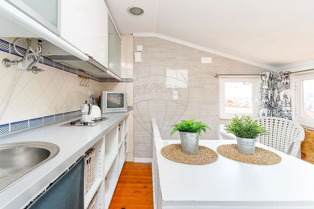 Apartamento T1 para Venda em Santa Maria Maior Foto 17