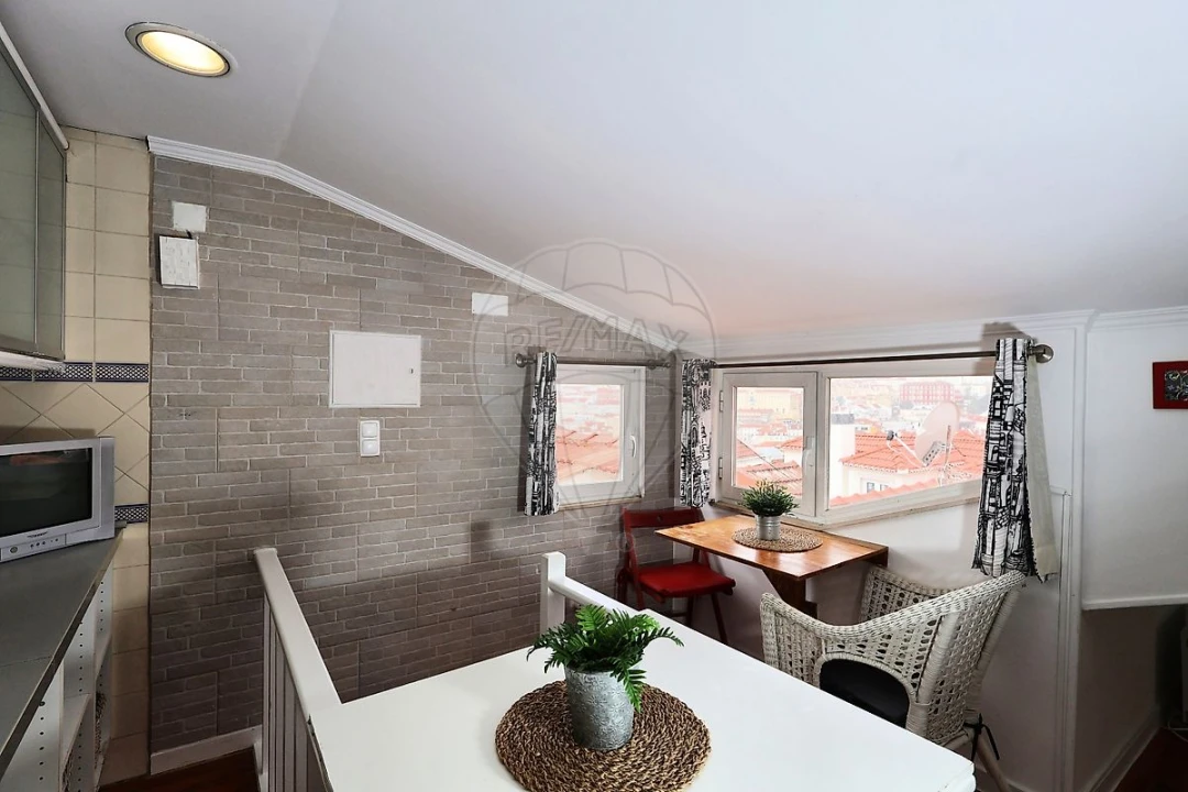 Apartamento T1 para Venda em Santa Maria Maior Foto 5