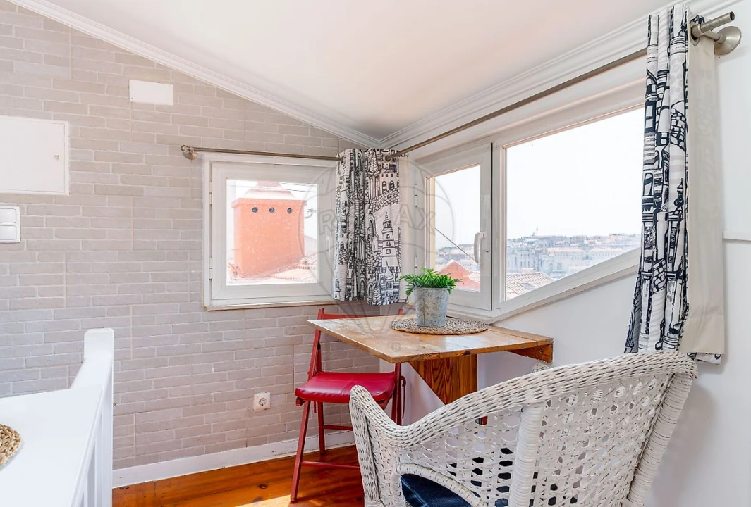 Apartamento T1 para Venda em Santa Maria Maior Foto 22