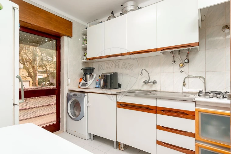 Apartamento T2 para Venda em Setubal (São Sebastião) Foto 9