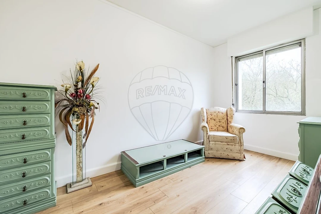 Apartamento T3 para Venda em Santo António dos Cavaleiros e Frielas Foto 19