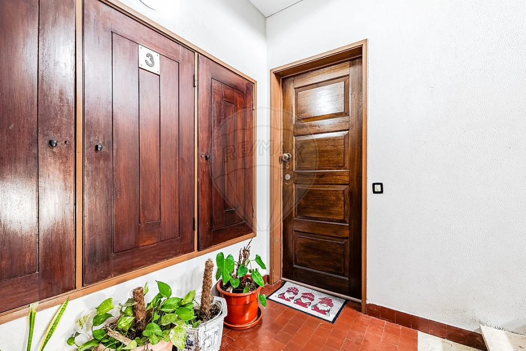 Apartamento T3 para Venda em Santo António dos Cavaleiros e Frielas Foto 30