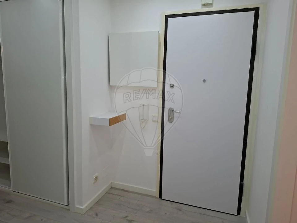 Apartamento T3 para Arrendamento em Algés, Linda-A-Velha e Cruz Quebrada-Dafundo Foto 9